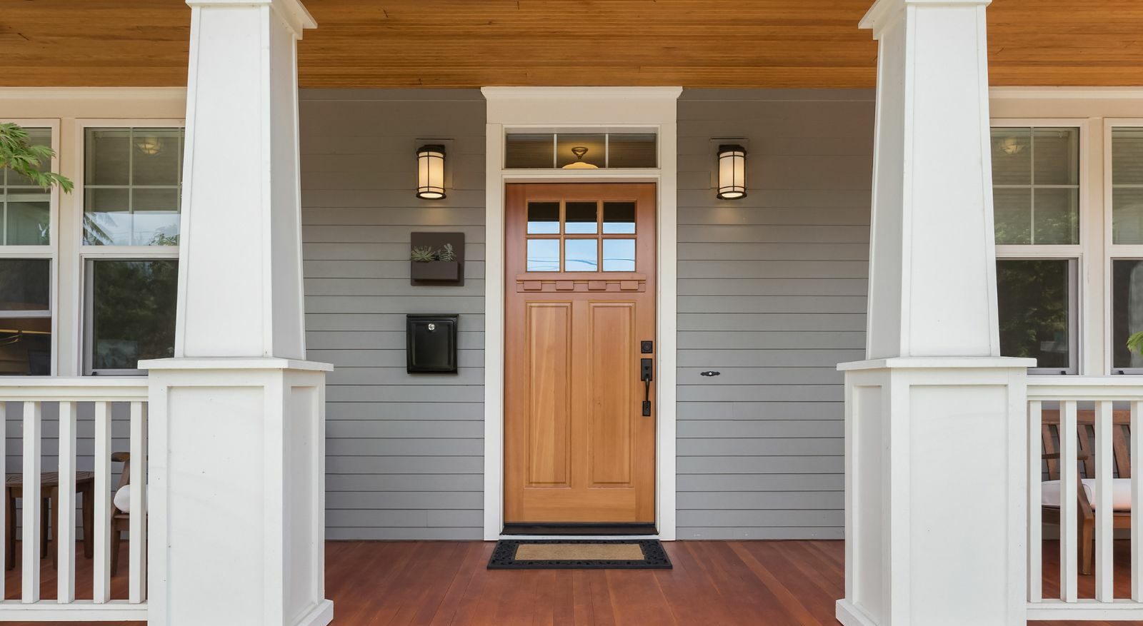 A stylish and inviting front door enhancing the home's curb appeal and security. Empire Contractors LLC provides expert door installation and replacement services in Cincinnati, OH, and surrounding areas.